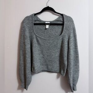 ✨3 FOR $20✨ H&M Sweater